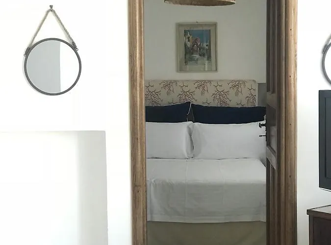 招待所 Marunnella 3*